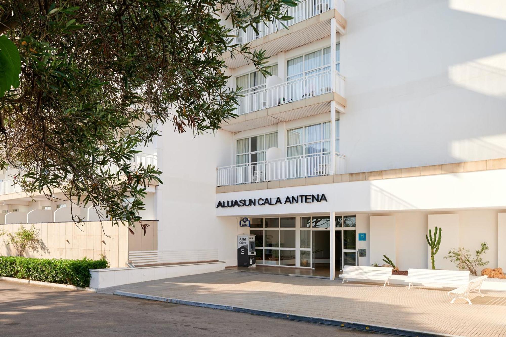 AluaSun Cala Antena Calas de Mallorca Bagian luar foto